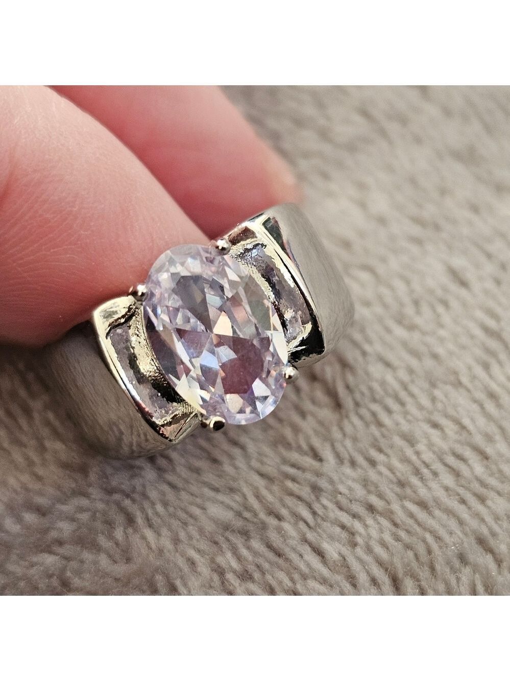 TRÏBE Elegant Silver Oval Gemstone Ring Size 7